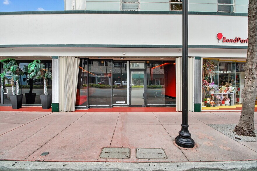 1210 Washington Ave, Miami Beach, FL for lease - Building Photo - Image 2 of 47