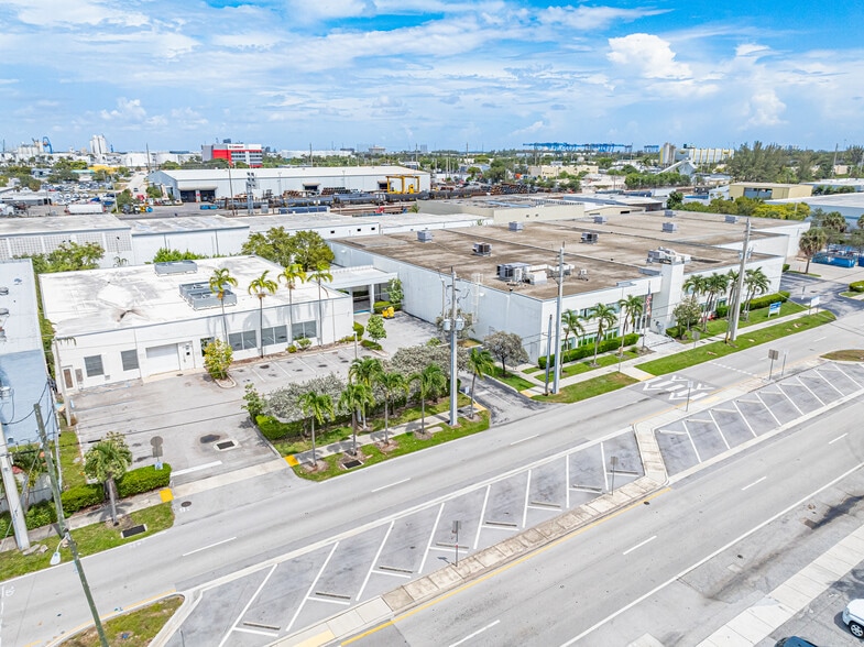 3000 SW 2nd Ave, Fort Lauderdale, FL for sale - Building Photo - Image 1 of 32