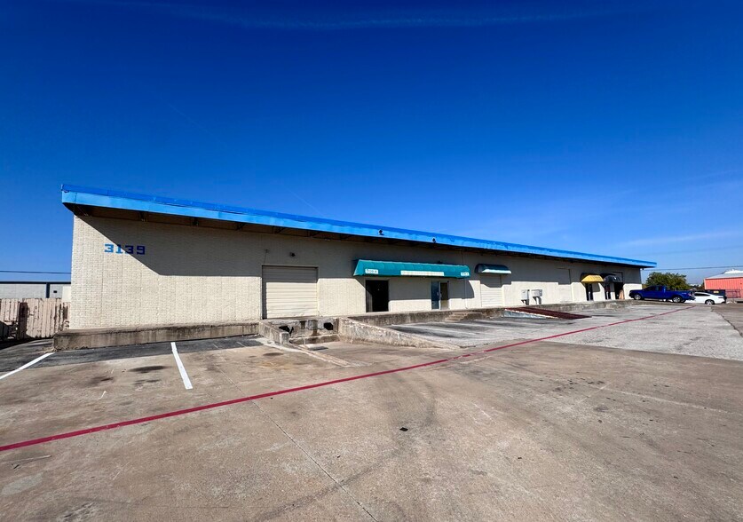 3139 National Cir, Garland, TX for sale - Primary Photo - Image 3 of 3