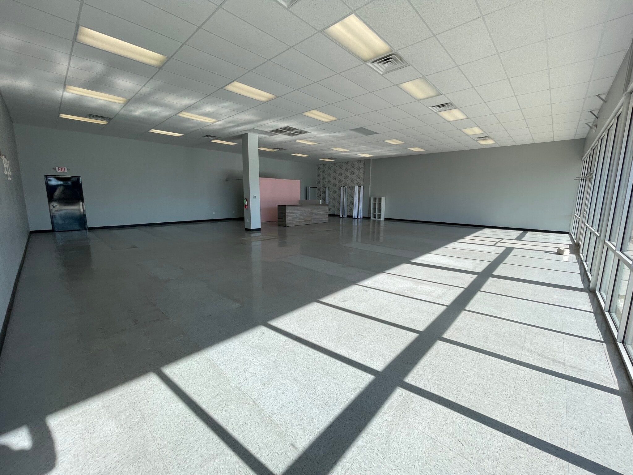 4817 Broadway St, Quincy, IL for lease Interior Photo- Image 1 of 14