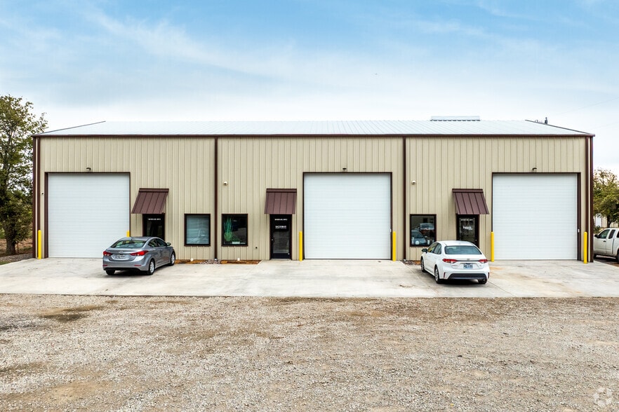 545 Reed Ln, Gunter, TX for lease - Building Photo - Image 3 of 13