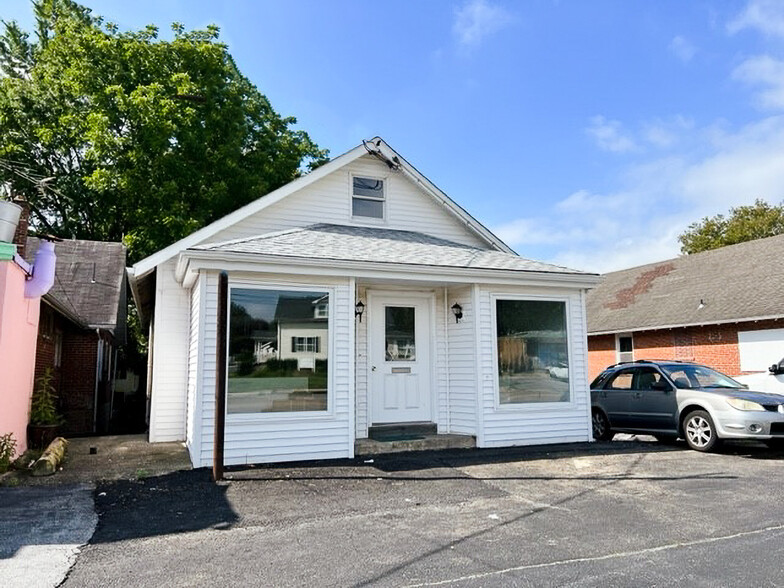 802 W Newport Pike, Wilmington, DE for sale - Building Photo - Image 1 of 1