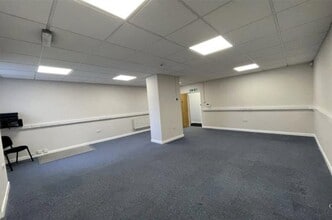 12 Tallon Rd, Brentwood for lease Interior Photo- Image 2 of 3