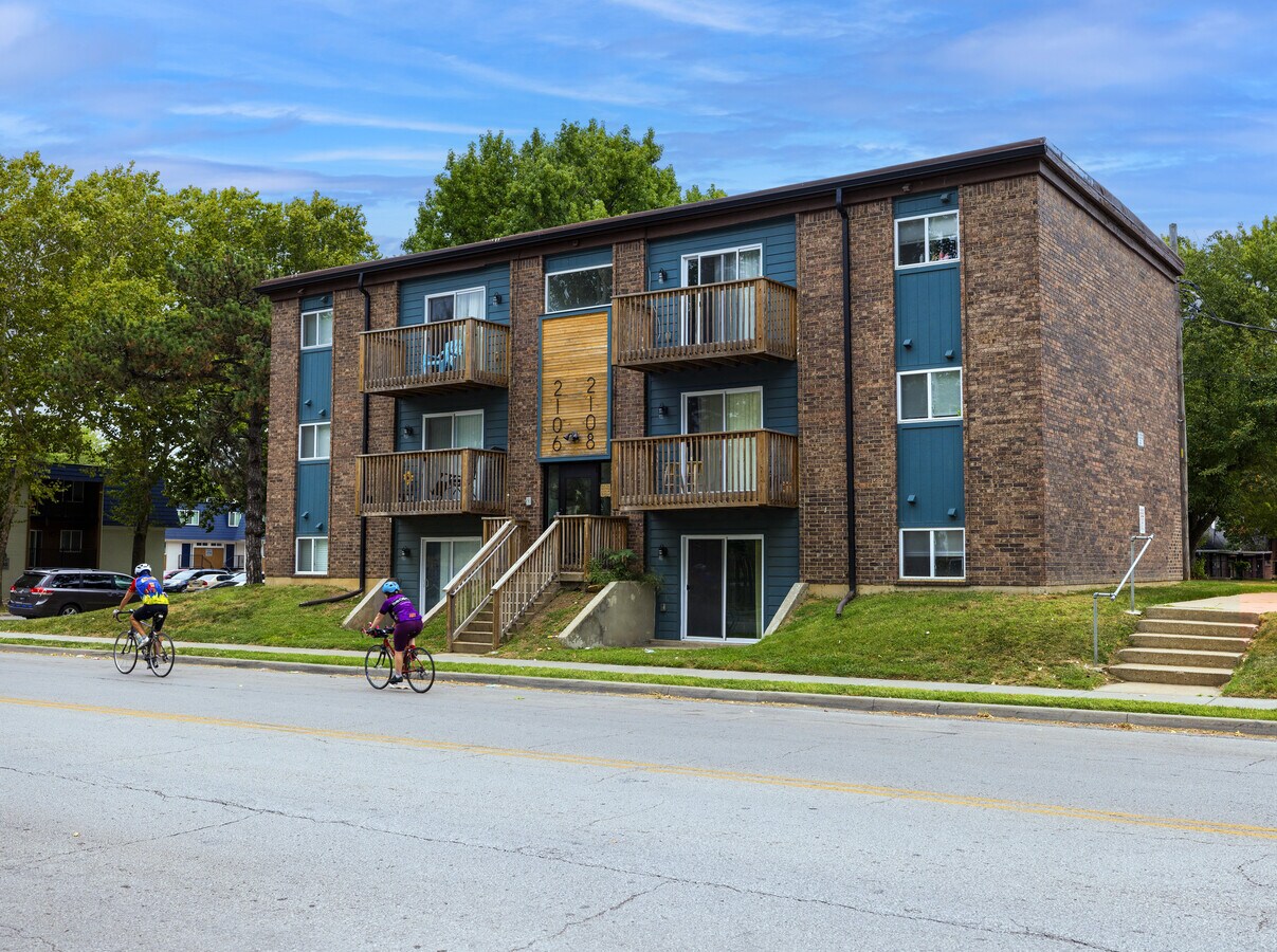 2108 Lexington Ave, Kansas City, MO 64124 Multifamily for Sale