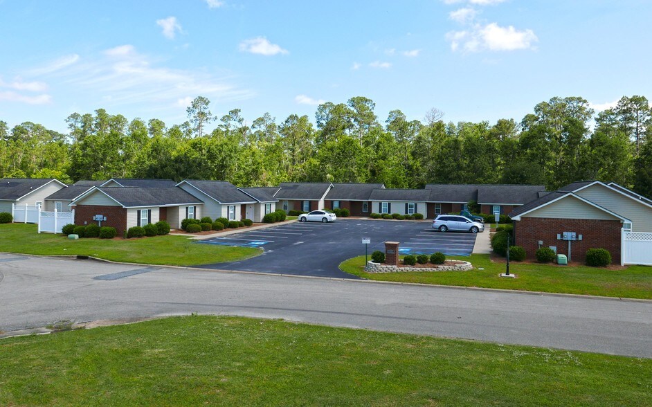 1903 Caroline St Bainbridge Ga 39819 Apartments Property For