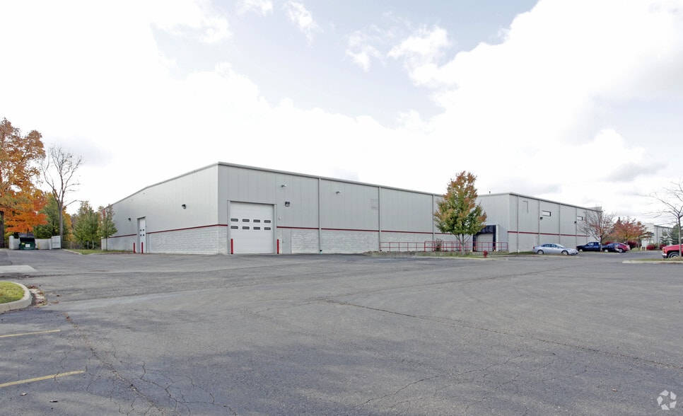 47151 Cartier Ct, Wixom, MI for sale - Building Photo - Image 3 of 7