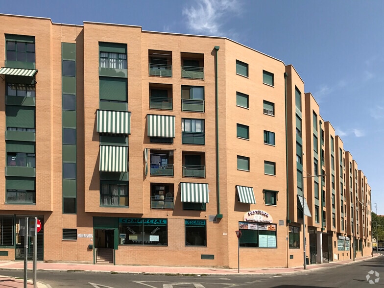 Multifamily in Parla, Madrid for sale - Building Photo - Image 1 of 2