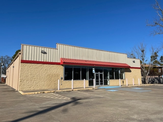 301 E 8th St, Danville, AR for lease Building Photo- Image 1 of 6