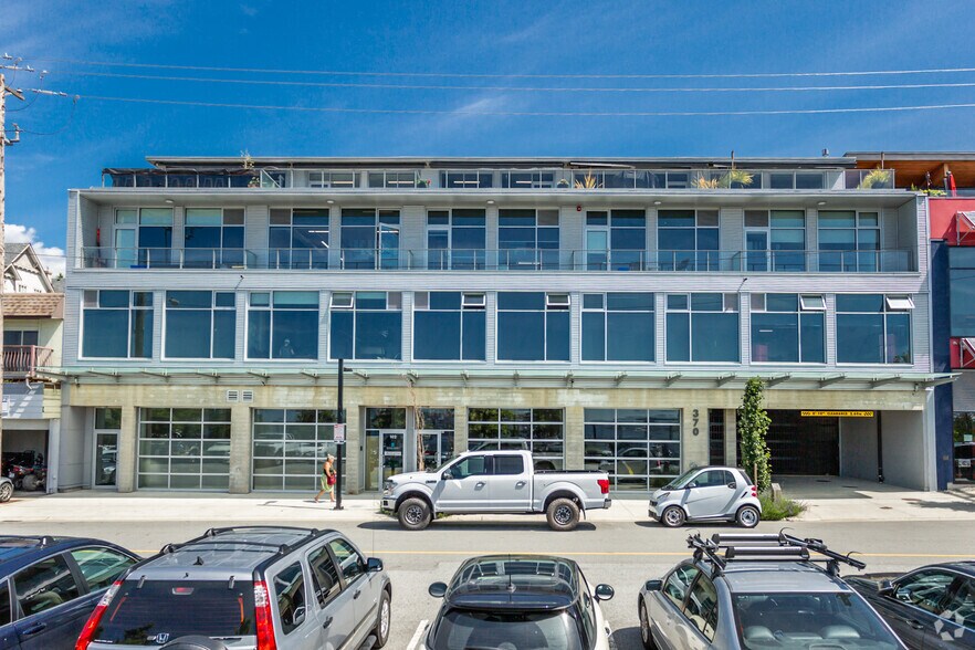 370 Esplanade E, North Vancouver, BC for sale - Building Photo - Image 1 of 3