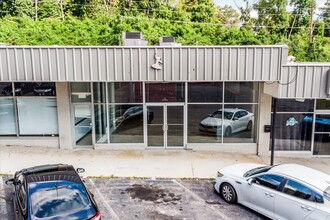 166 Arnett Blvd, Danville, VA for lease Building Photo- Image 2 of 15