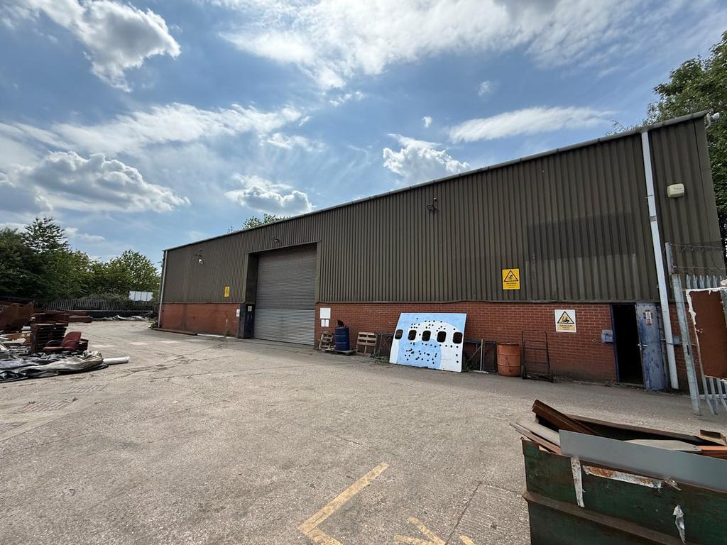 Gorton Cres, Manchester for lease Building Photo- Image 1 of 9