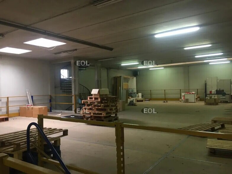 Industrial in Ablon-sur-Seine for sale - Building Photo - Image 2 of 9