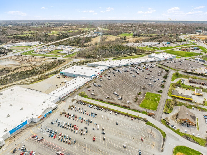 6805-6899 Alexandria Pike, Alexandria, KY for lease - Building Photo - Image 1 of 19