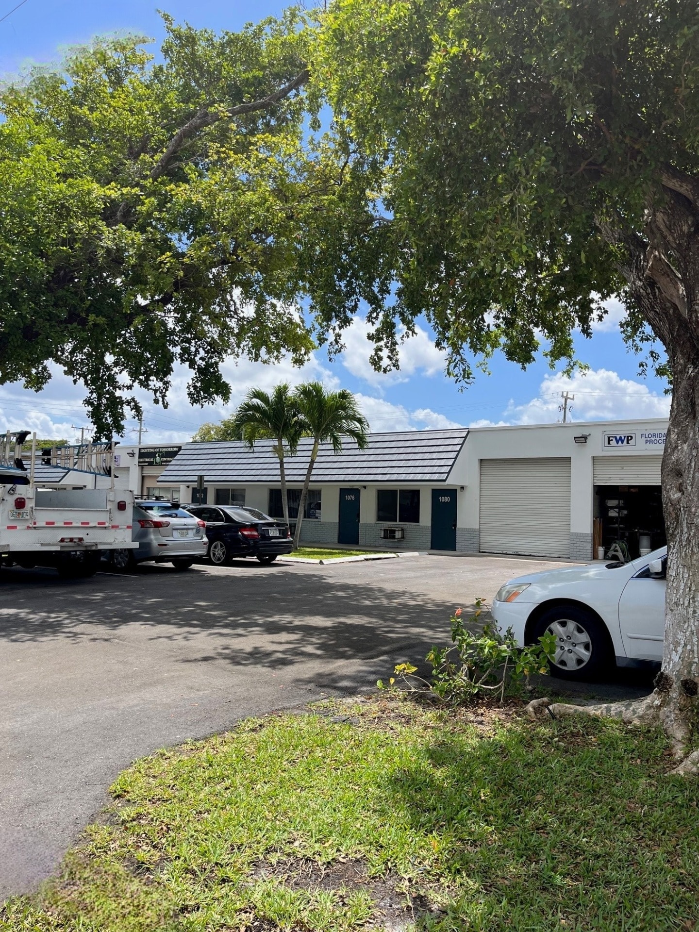1052-1090 NW 53rd St, Fort Lauderdale, FL for lease Building Photo- Image 1 of 3