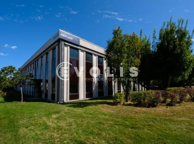 Flex in Villebon-sur-Yvette for lease - Building Photo - Image 2 of 8