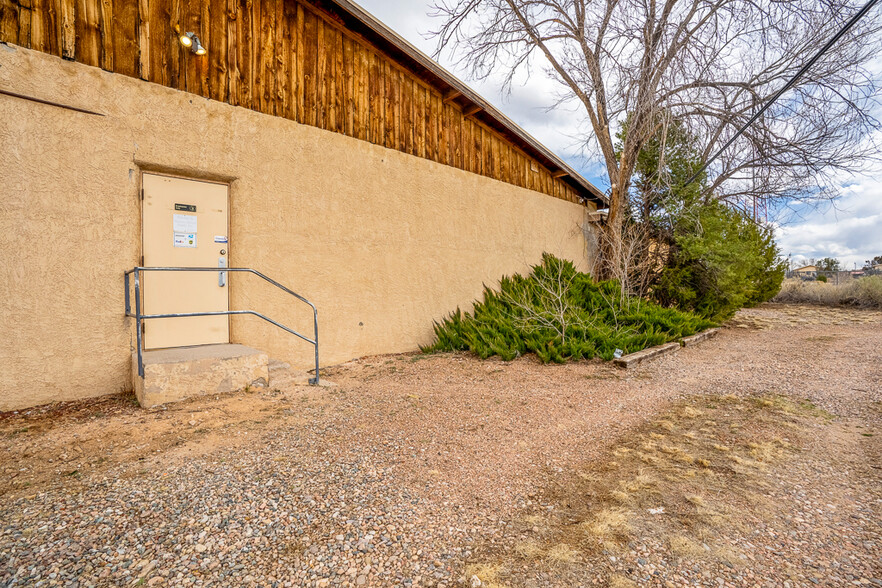 20 Arroyo Cuyamungue Rd, Santa Fe, NM for lease - Building Photo - Image 3 of 41