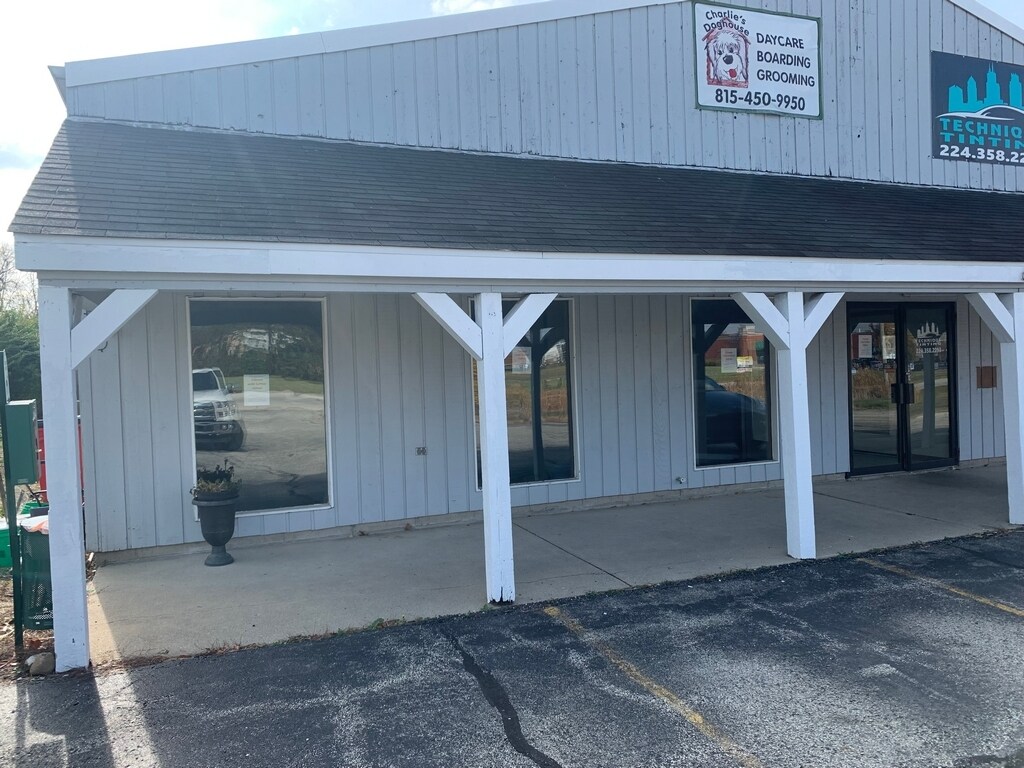 605 E Terra Cotta Ave, Crystal Lake, IL for sale Building Photo- Image 1 of 1