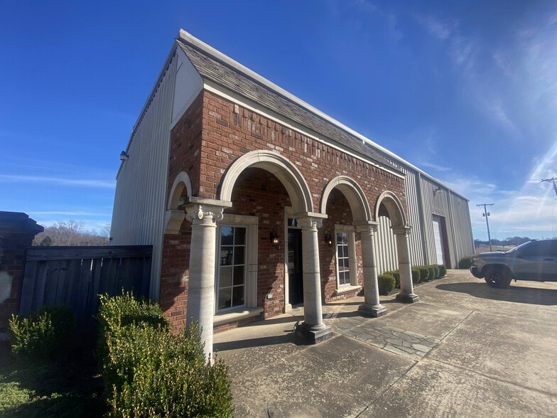 210 Quality Dr, Byhalia, MS 38611