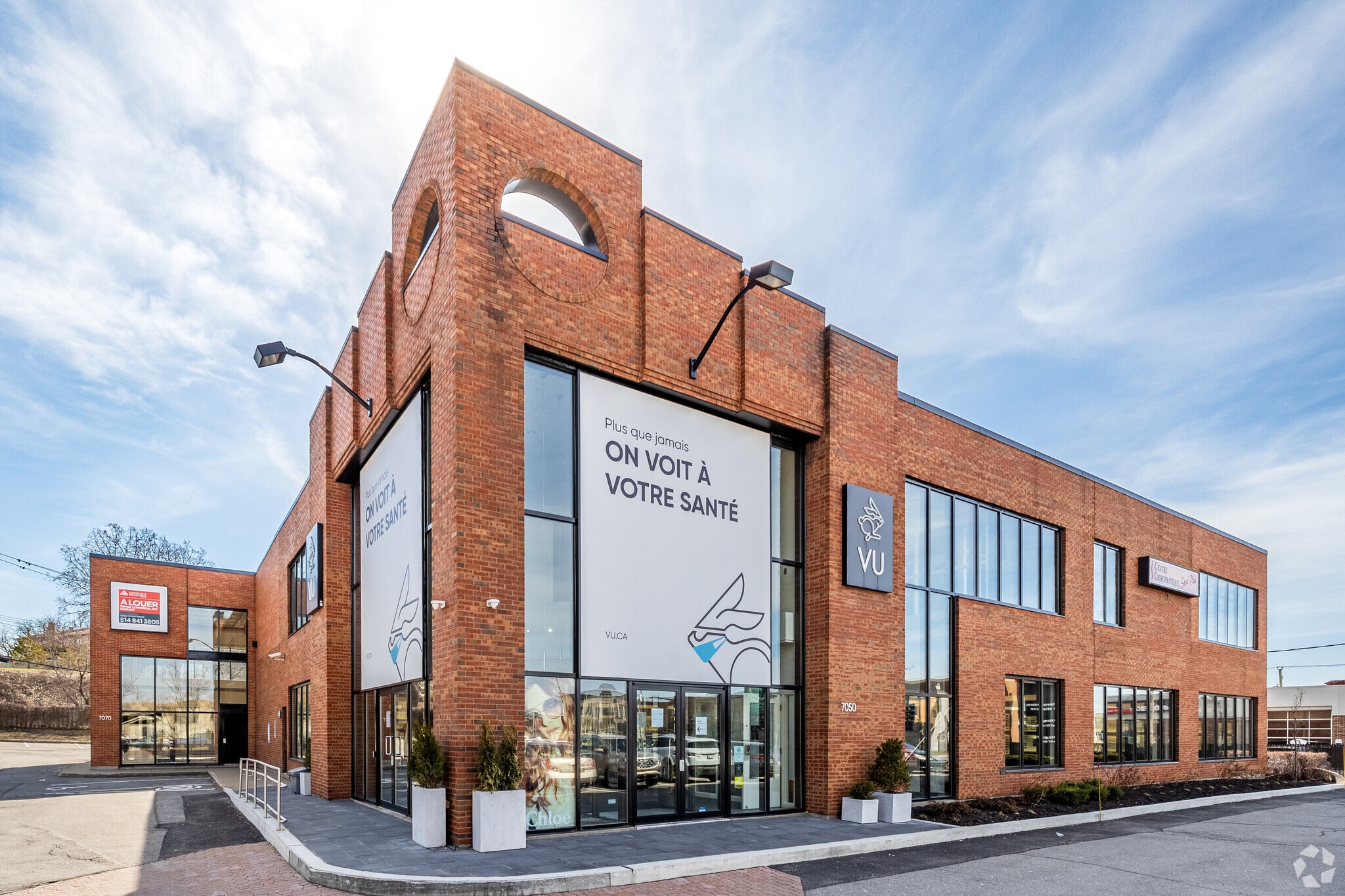 7050-7070 Rue Jean-Talon E, Montréal, QC for lease Primary Photo- Image 1 of 8