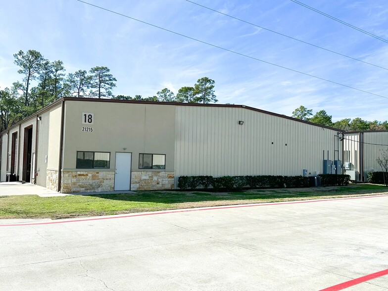 21215 Blair Road Building 18, Conroe, TX for lease - Building Photo - Image 1 of 1