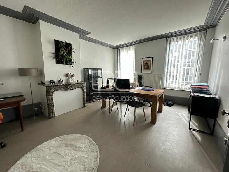 Office in Nancy for lease - Interior Photo - Image 2 of 12