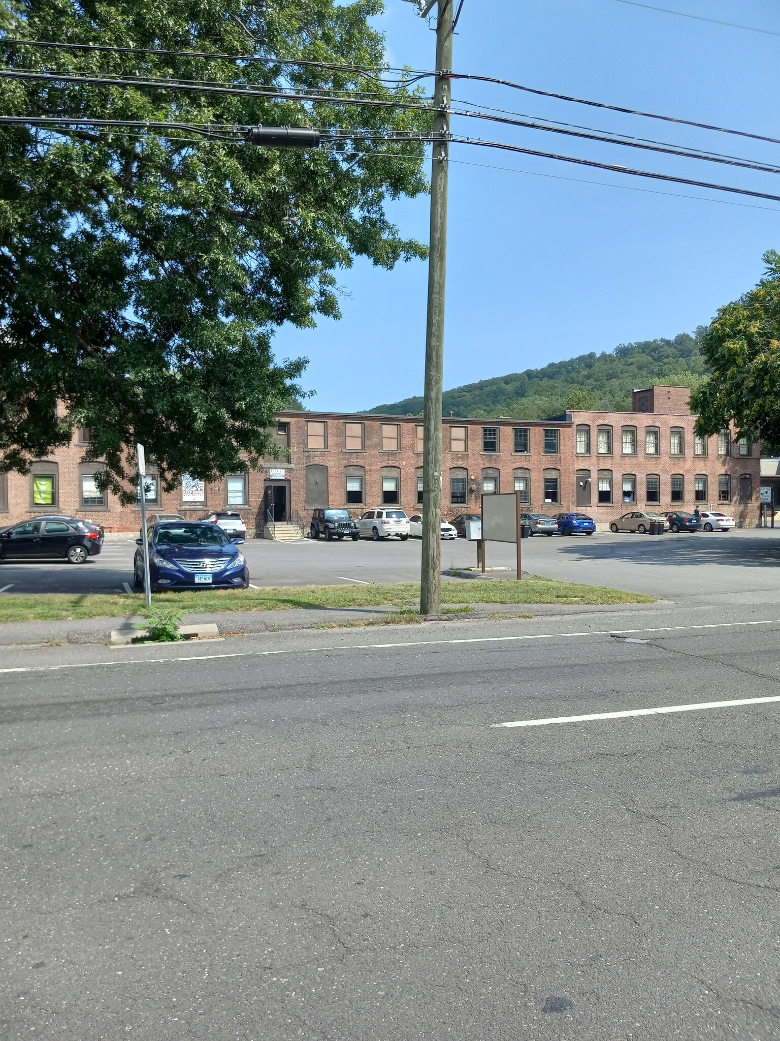 141 S Main St, Beacon Falls, CT 06403 Beacon Falls Business Park