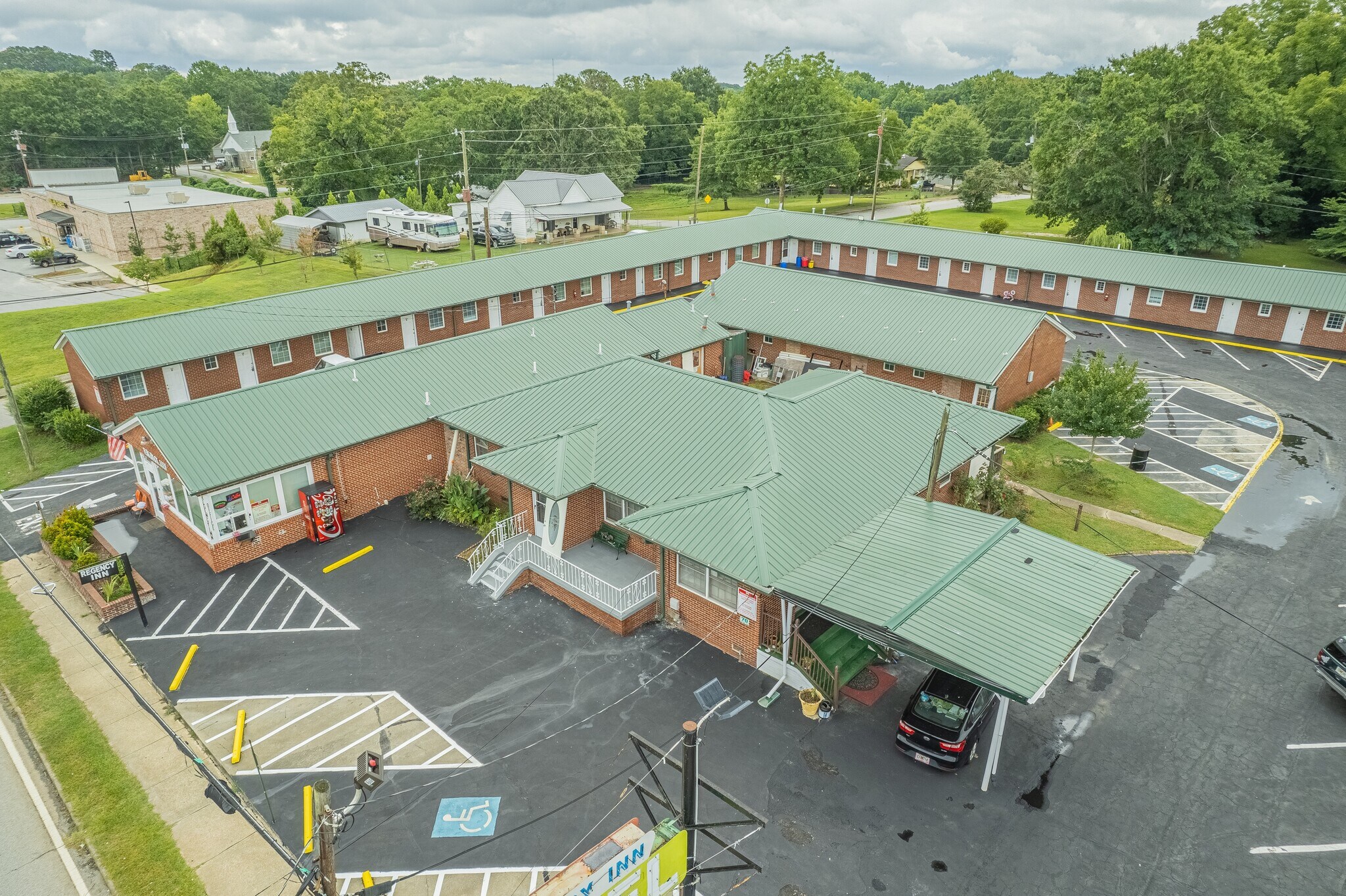 Own a City Block, Hotel, Apts, Houses Toccoa, GA for Sale