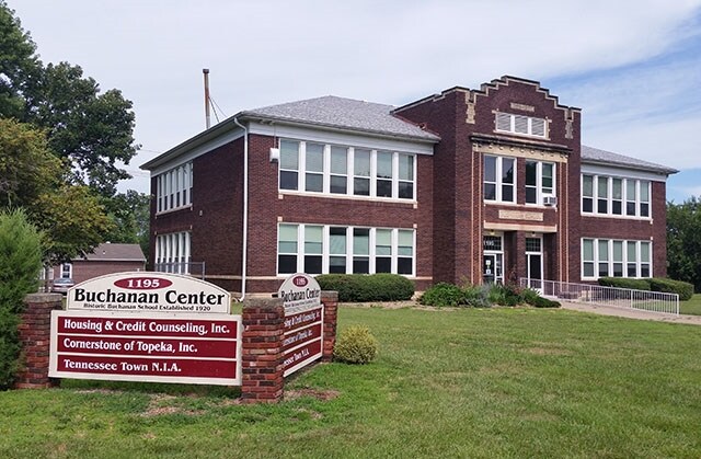 1195 SW Buchanan St, Topeka, KS for lease Building Photo- Image 1 of 10