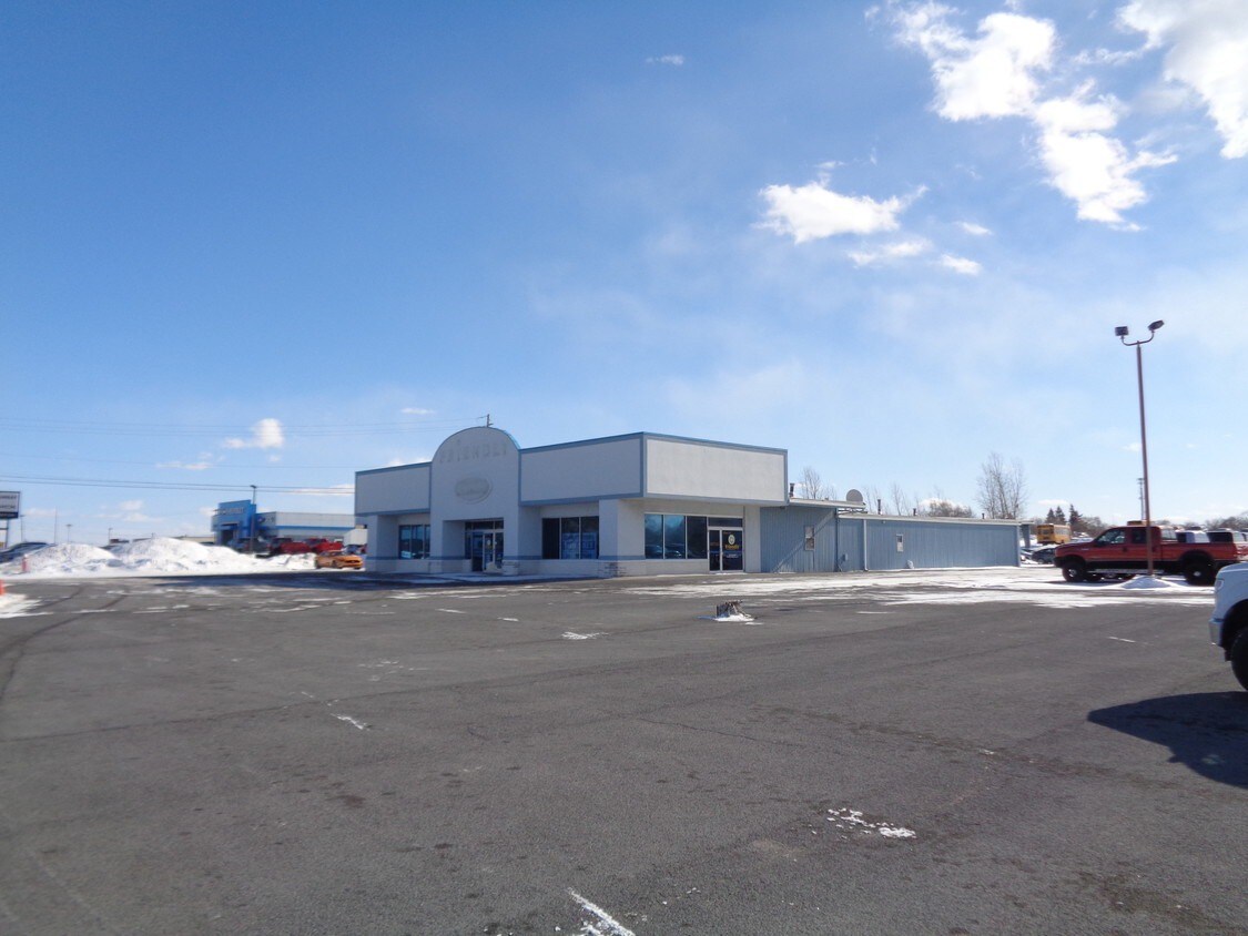 875 State Route 5 and 20, Geneva, NY for sale Primary Photo- Image 1 of 1