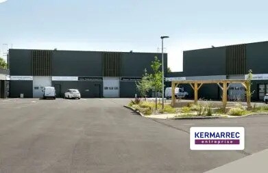 Flex in Pacé for lease - Building Photo - Image 3 of 5