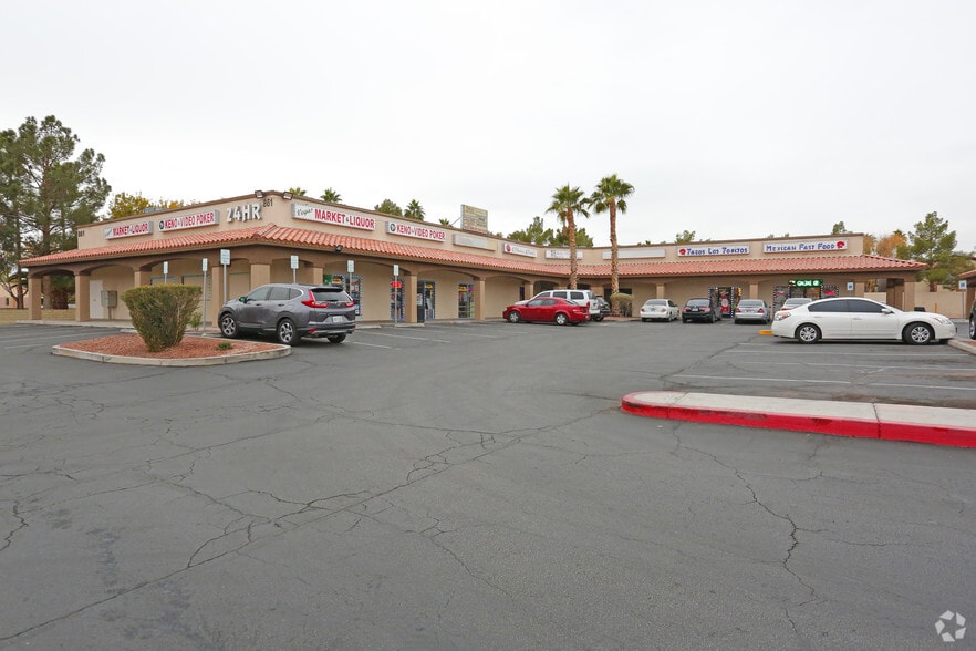 861 N Nellis Blvd, Las Vegas, NV for lease - Building Photo - Image 3 of 4