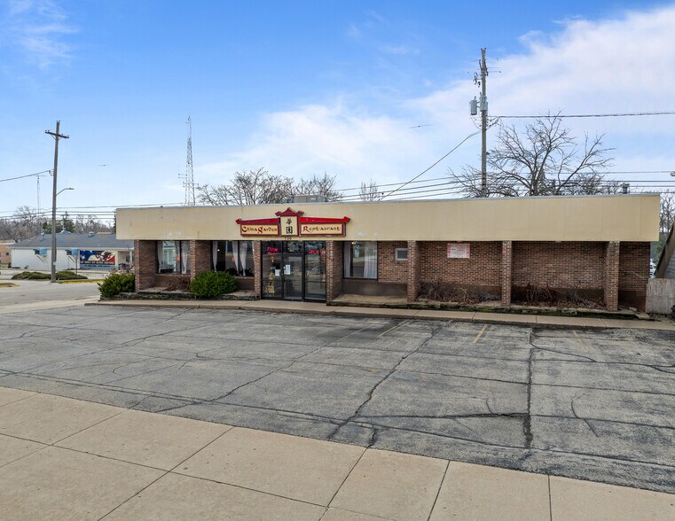 136 E Walworth Ave, Delavan, WI for sale - Building Photo - Image 1 of 1