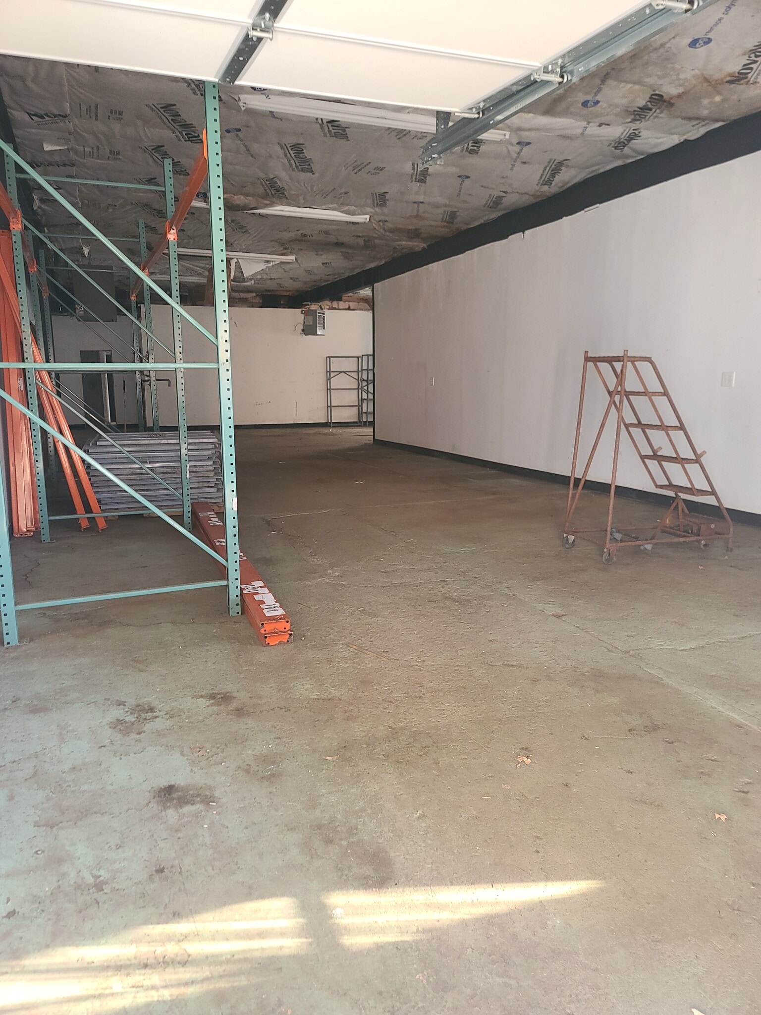 555 Broadway, Newburgh, NY for lease Interior Photo- Image 1 of 9