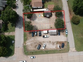 217 S 2nd St, Garland, TX for lease Interior Photo- Image 2 of 9