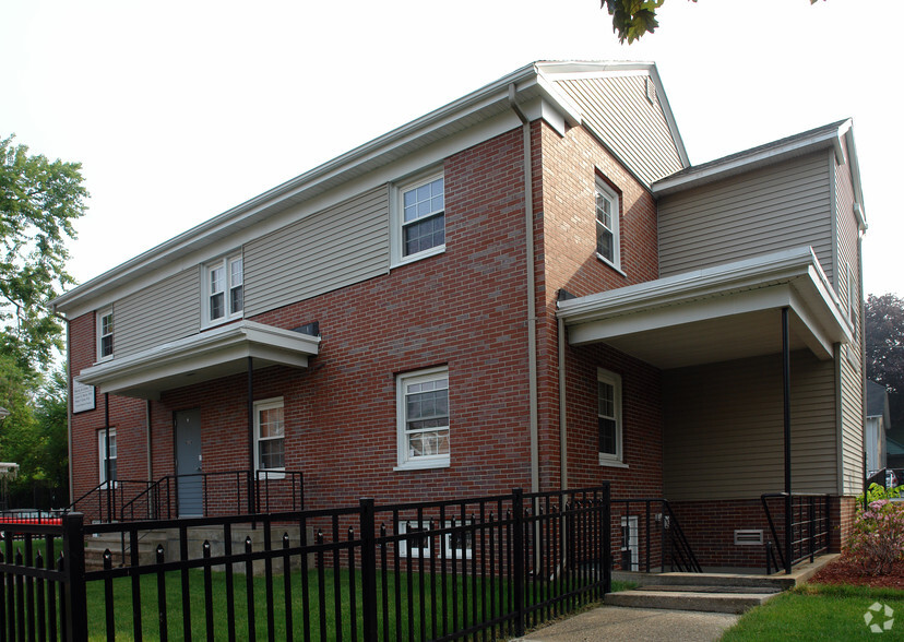 1777 Dwight St, Springfield, MA for sale - Primary Photo - Image 1 of 1