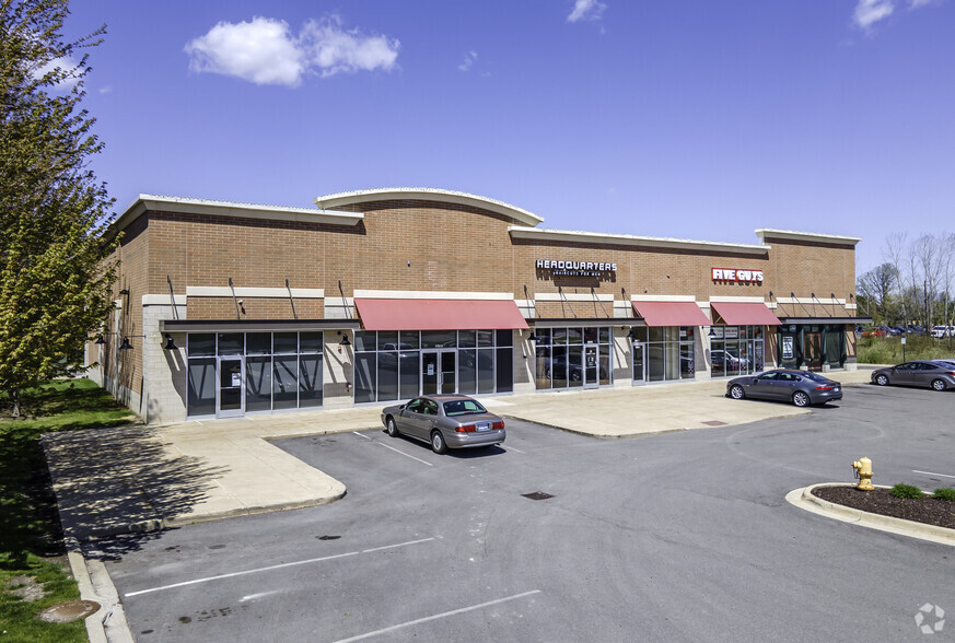 17601-17673 Hall Rd, Macomb Township, MI for lease - Building Photo - Image 3 of 13