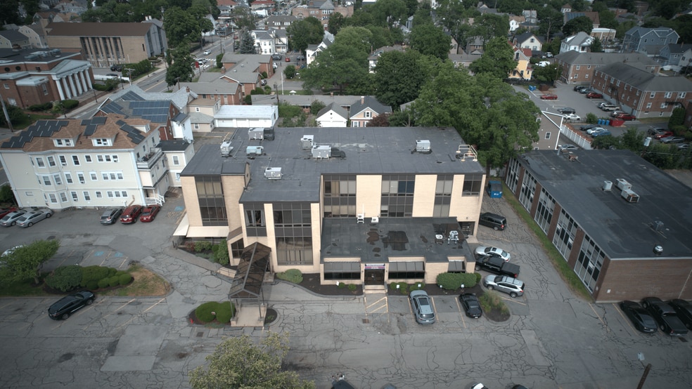 564 Main St & 19 Music Hall Ave, Waltham portfolio of 2 properties for sale on LoopNet.com - Building Photo - Image 2 of 20