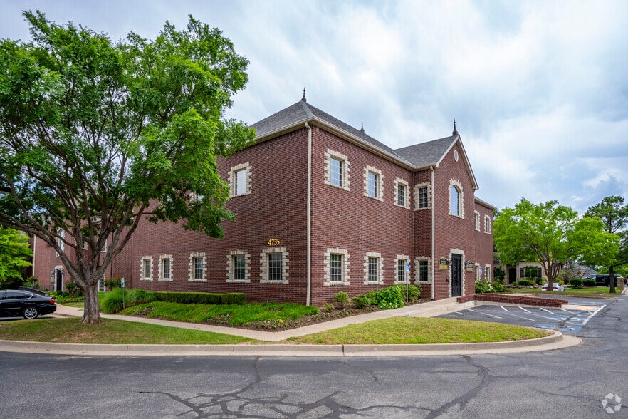 4735 E 91st St, Tulsa, OK for lease - Primary Photo - Image 2 of 13