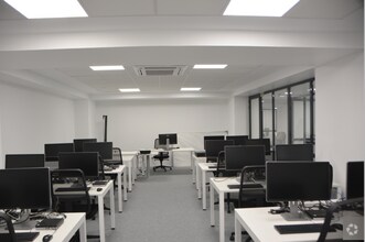 Office in Madrid, Madrid for lease Interior Photo- Image 2 of 9