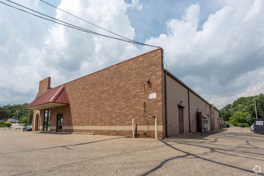 3459-3485 Massillon Rd, Green, OH for lease - Building Photo - Image 2 of 3