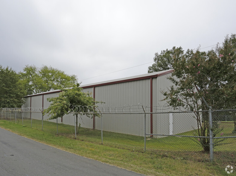 1135 N Tryon St, Charlotte, NC for lease - Building Photo - Image 2 of 2