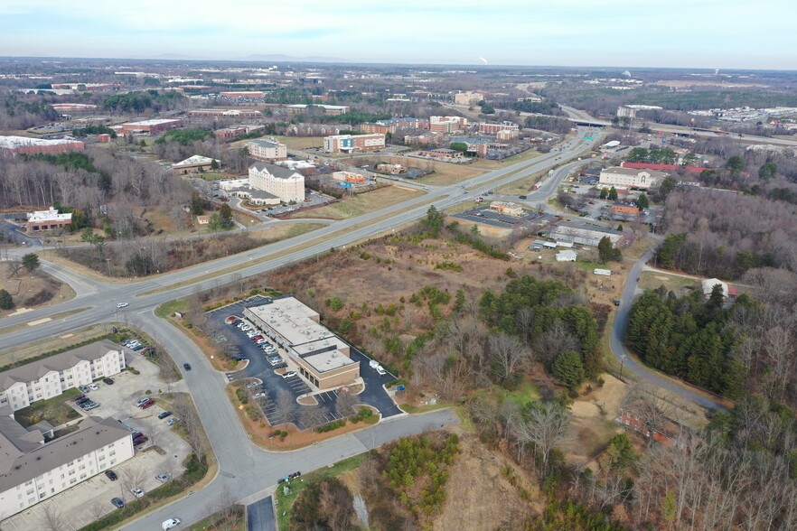 309 NC Hwy 68, Greensboro, NC for sale - Building Photo - Image 2 of 2