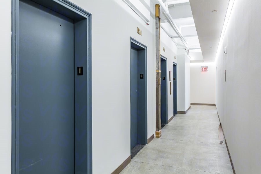 575 8th Ave, New York, NY for lease Interior Photo- Image 1 of 9