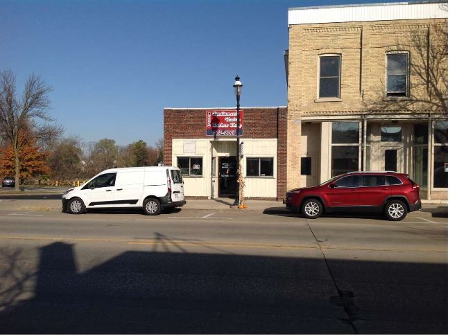 127 W Main St, Omro, WI for sale Primary Photo- Image 1 of 1