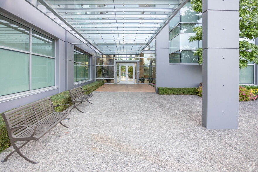 13888 Wireless Way, Richmond, BC for lease - Building Photo - Image 2 of 9