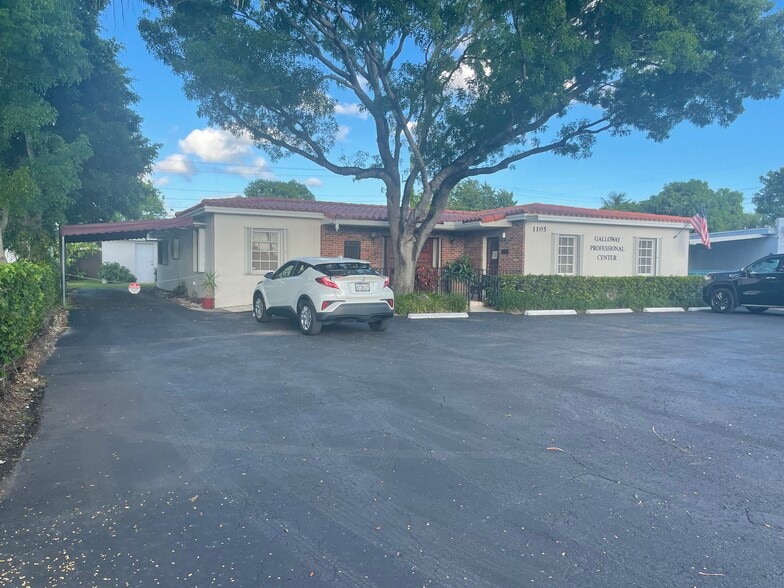 1105 SW 87th Ave, Miami, FL for sale - Building Photo - Image 1 of 1