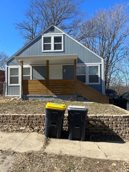 1612 Chelsea Ave, Kansas City, MO for sale - Primary Photo - Image 1 of 1