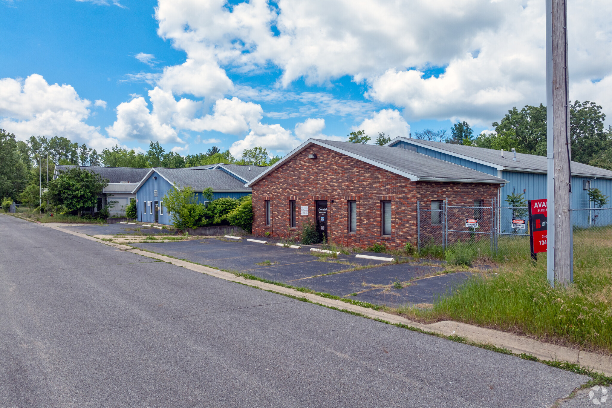 1610 Clara St, Jackson, MI for sale Primary Photo- Image 1 of 7