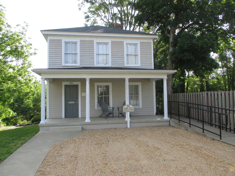 521 Sophia St, Fredericksburg, VA for lease - Building Photo - Image 1 of 4