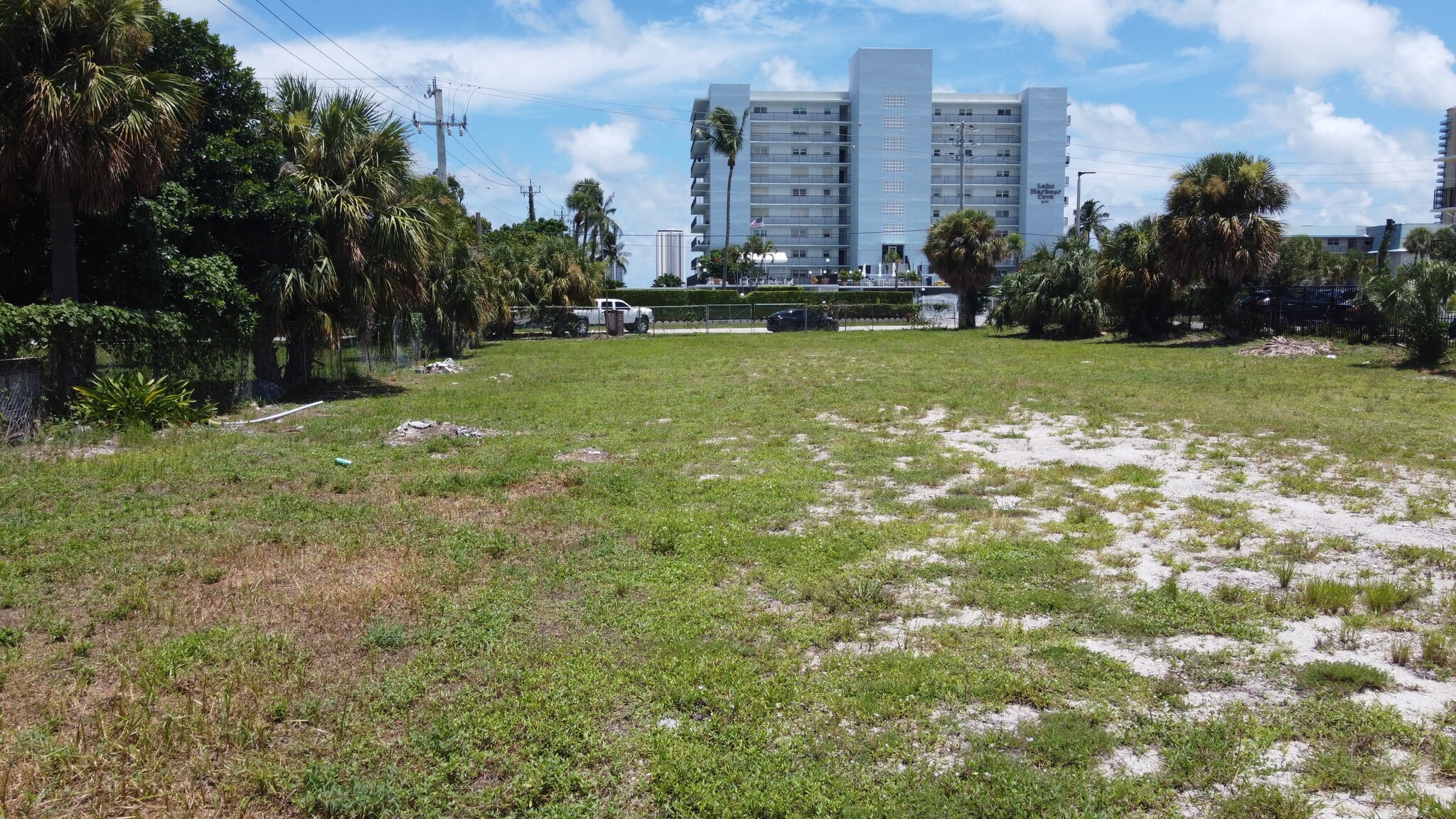 3139 Lakeshore Dr, Riviera Beach, FL for sale Building Photo- Image 1 of 12